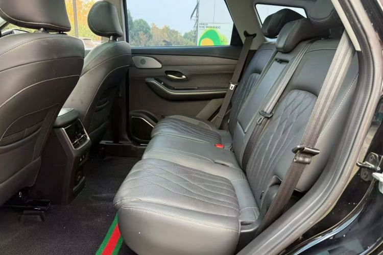 捷途X90 PRO 2024款 2.0T DCT豪华版 7座中控内饰7006