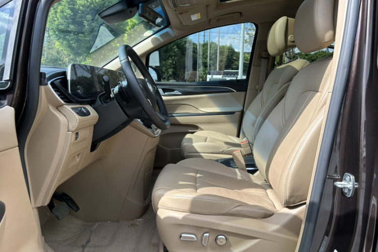 别克GL8 2020款 ES陆尊 653T 尊享型中控内饰7002