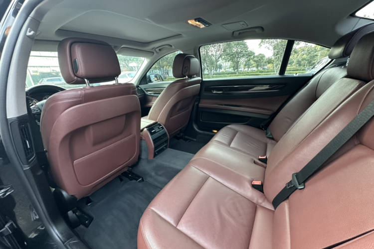 宝马7系 2014款 730Li 臻享型中控内饰7003