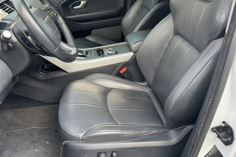 路虎 揽胜极光 2017款 2.0T SE 智耀版局部细节19