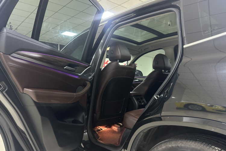 宝马X3 2020款  xDrive28i M运动套装中控内饰7012