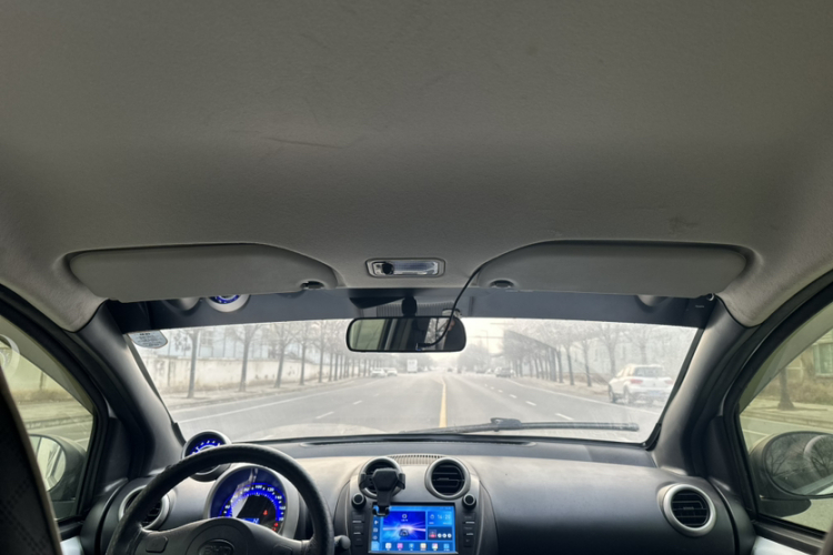 比亚迪F0 2015款 1.0L AMT 铉酷型中控内饰7004