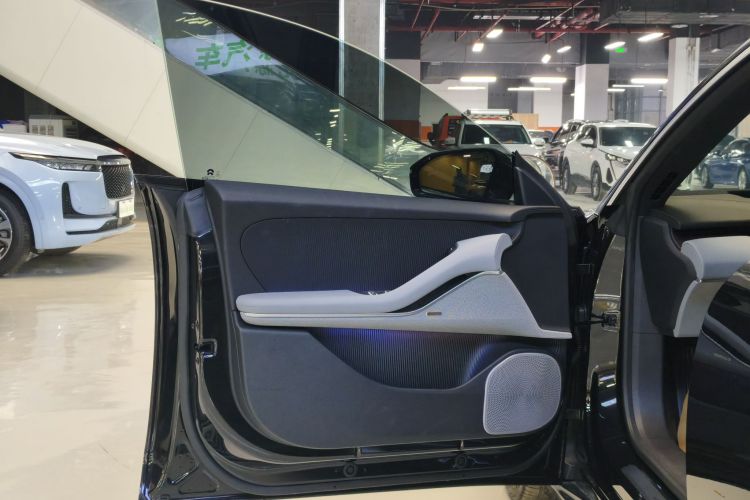 蔚来ET5T 2025款 75kWh Touring中控内饰7001