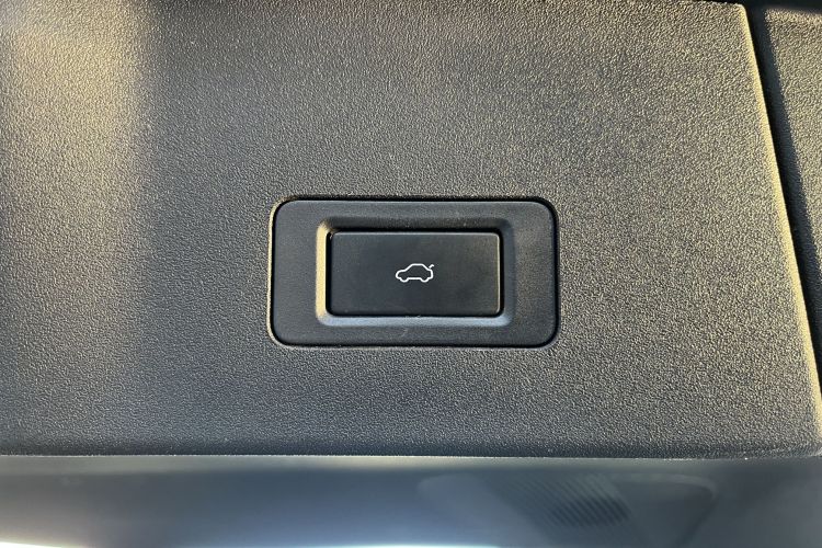 星途瑶光 2023款 400T 四驱奢享版中控内饰7015