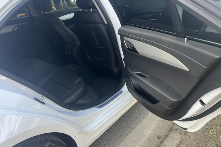 凯迪拉克ATS-L 2017款 28T 时尚型中控内饰7003