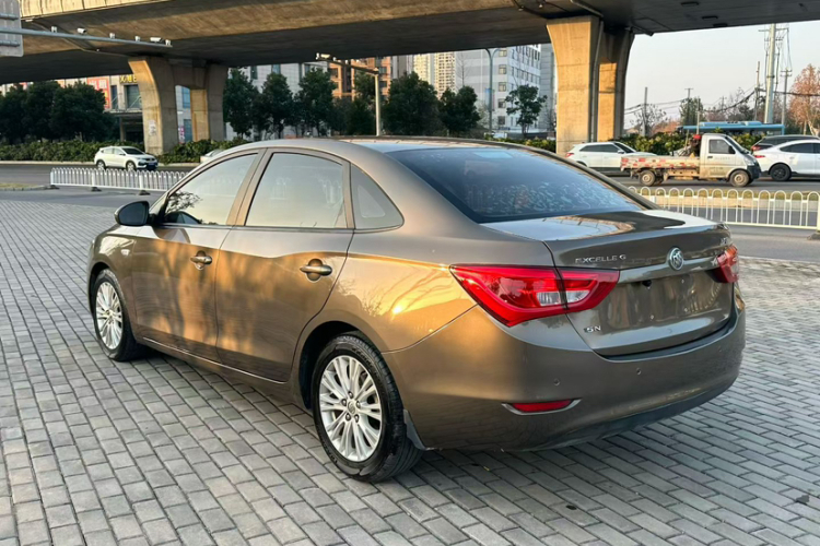 别克 英朗 2016款 15N 自动精英型车身外观6004