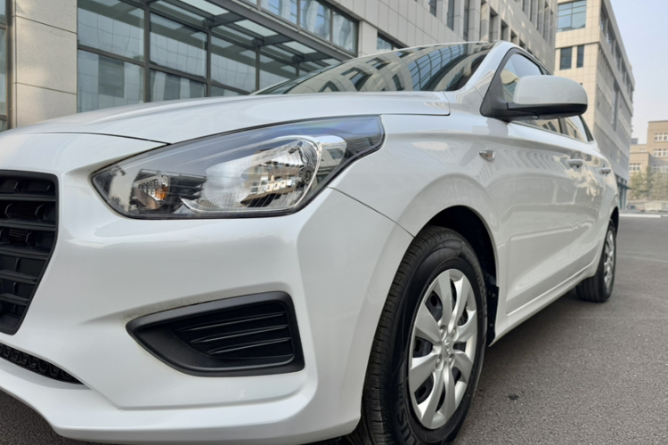 现代 瑞纳 2020款 1.4L 手动GL焕新版局部细节36