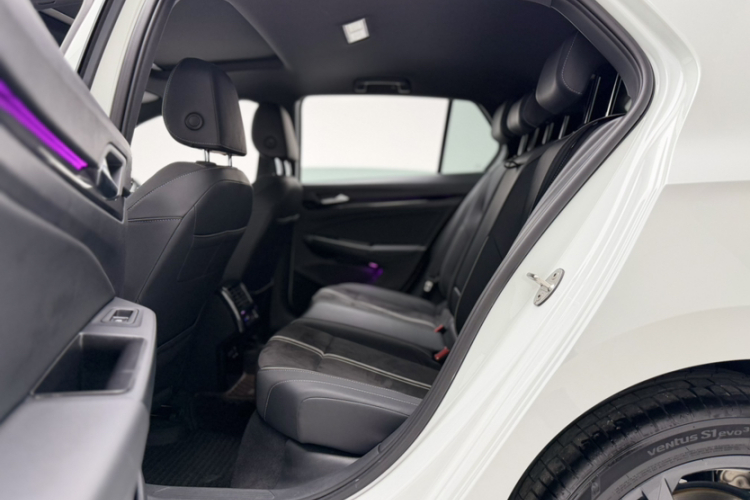 大众 高尔夫 2023款 280TSI DSG R-Line Lite中控内饰7001