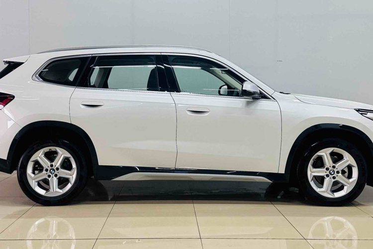 宝马X1 2023款 sDrive20Li X设计套装车身外观6002