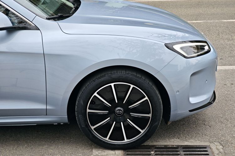 鸿蒙智行 问界M5 2022款 纯电四驱性能版车身外观6003