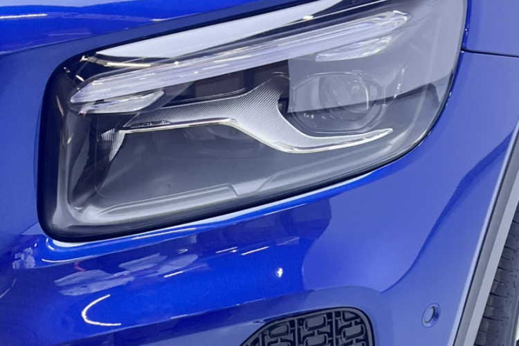 奔驰GLB 2024款 GLB 220 4MATIC车身外观6002