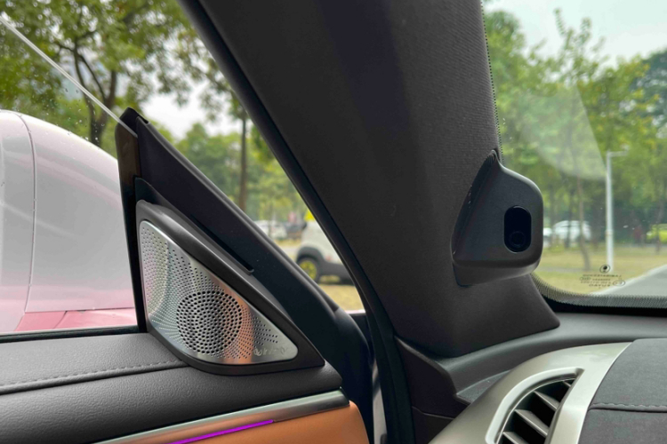 欧拉闪电猫 2022款 555km 尊贵版车身外观6007