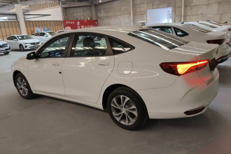 别克 威朗 2023款 Pro 乐享版车身外观6005