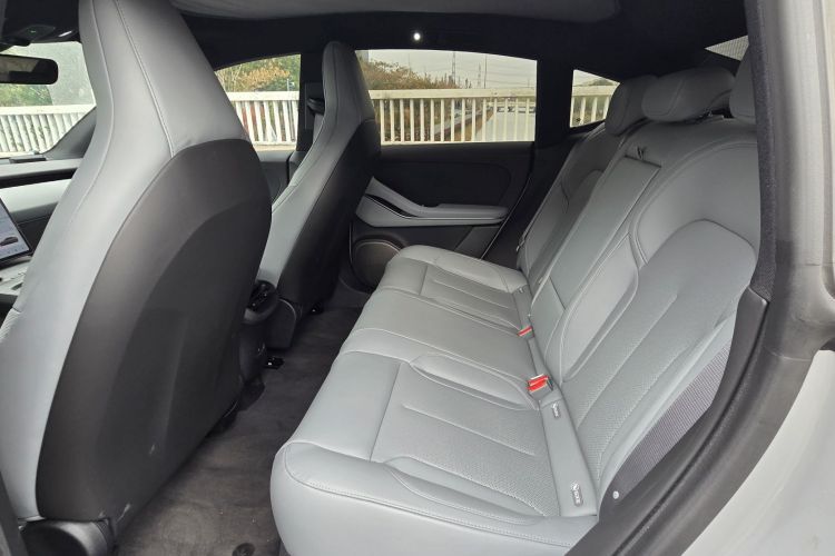 蔚来ET5 2024款 75kWh中控内饰7002