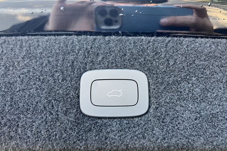 鸿蒙智行 享界S9 2025款 增程 Ultra车身外观6005