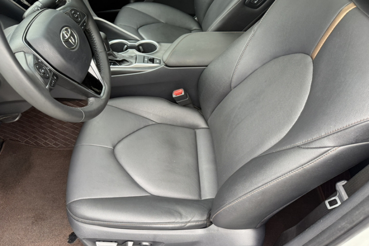 丰田 凯美瑞 2021款 2.0G 豪华版中控内饰7004