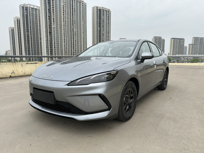比亚迪 海豹05 DM-i 2025款 DM-i 智驾版 55KM豪华型