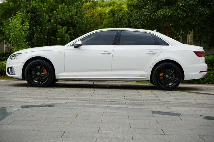 奥迪A4L 2019款 40 TFSI 运动型 国VI车身外观6002