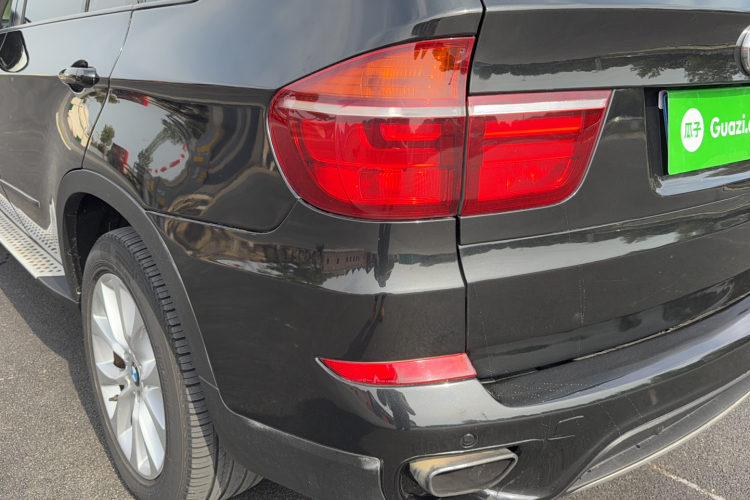 宝马X5(进口) 2011款 xDrive35i 领先型局部细节9003