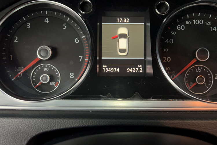 一汽-大众CC 2013款 2.0TSI 豪华型中控内饰15