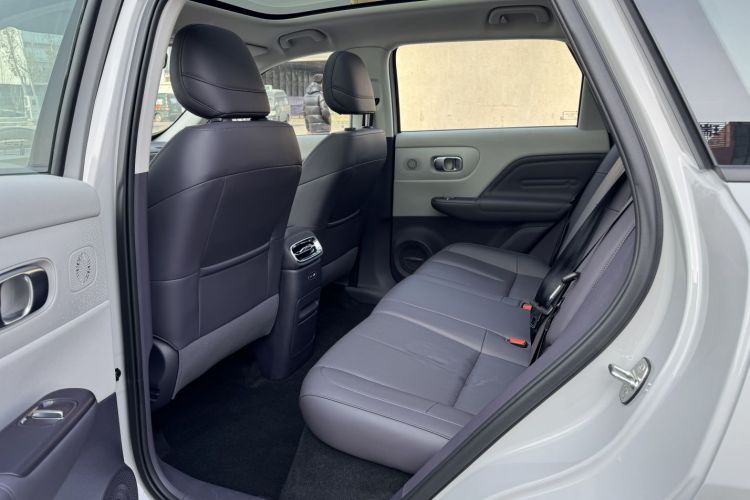 零跑汽车 零跑B10 2025款 510悦享版中控内饰7001