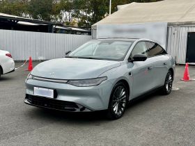 零跑汽车 零跑C01 2024款 纯电 525尊享版