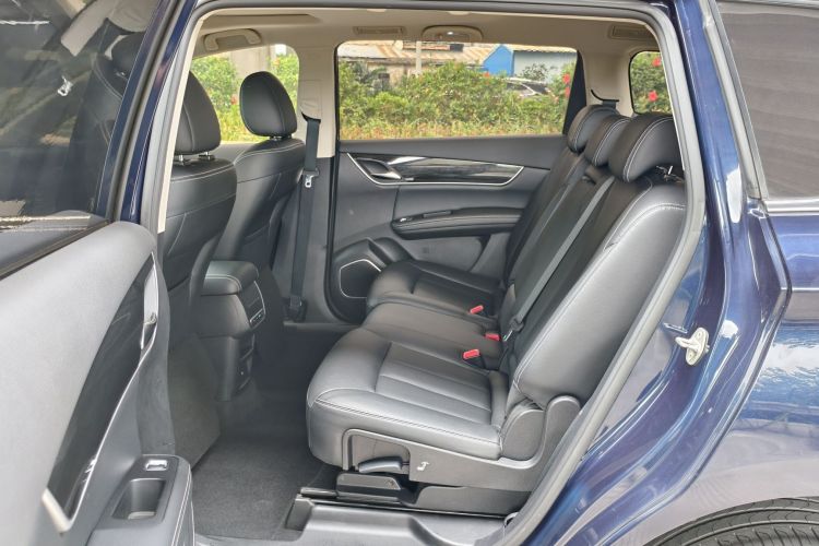 比亚迪 宋MAX 2019款 1.5T 自动智联睿逸天窗型 7座 国VI中控内饰7003