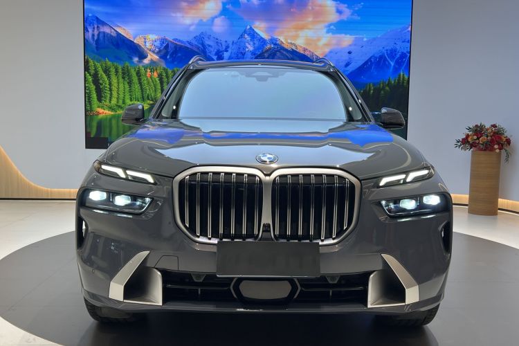 宝马X7 2023款 xDrive40i 领先型豪华套装车身外观6001