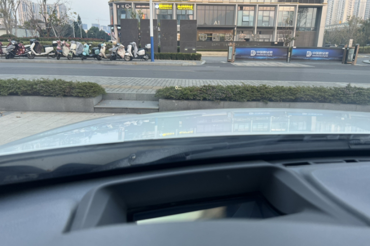 宝马3系 2018款 320Li M运动曜夜版局部细节9002