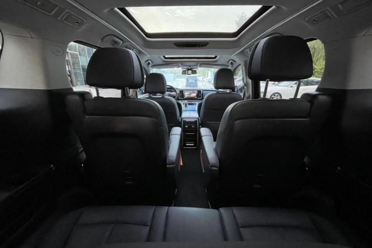 广汽传祺 传祺M8 2023款 领秀系列 390T 尊贵版中控内饰7003