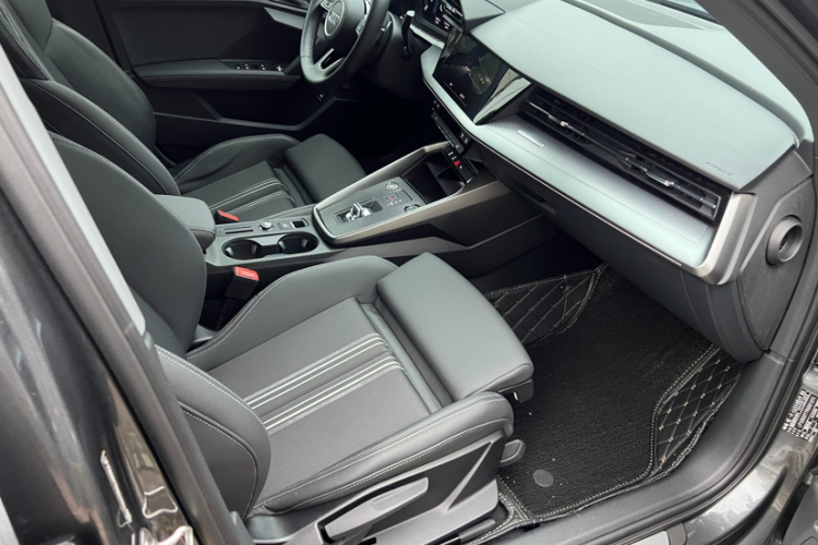 奥迪A3 2024款 Sportback 35 TFSI 时尚运动型中控内饰7002