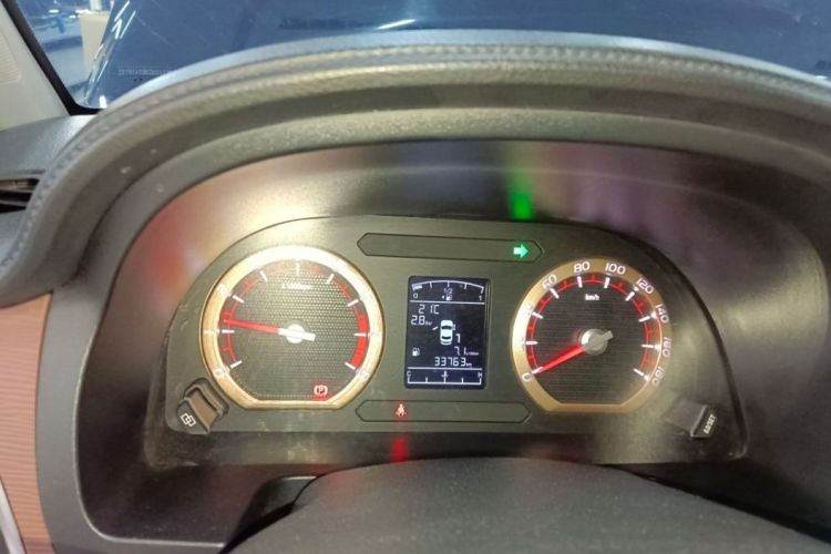 东风风行 菱智 2019款 M5L 1.6L 7座豪华型 国VI中控内饰15