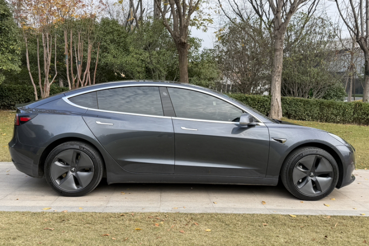 特斯拉 Model 3(进口) 2019款 标准续航后驱升级版(52度)车身外观6009
