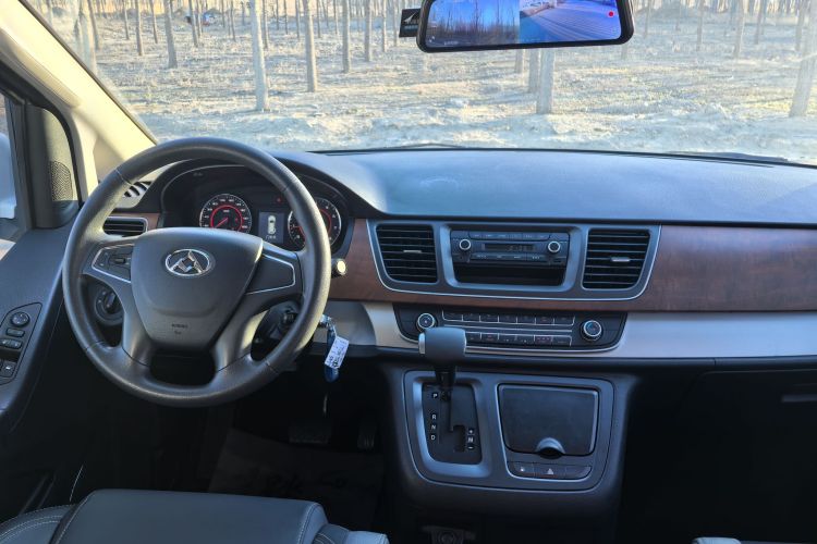 上汽大通MAXUS 大通G10 2016款 2.0T 自动精英版中控内饰7004