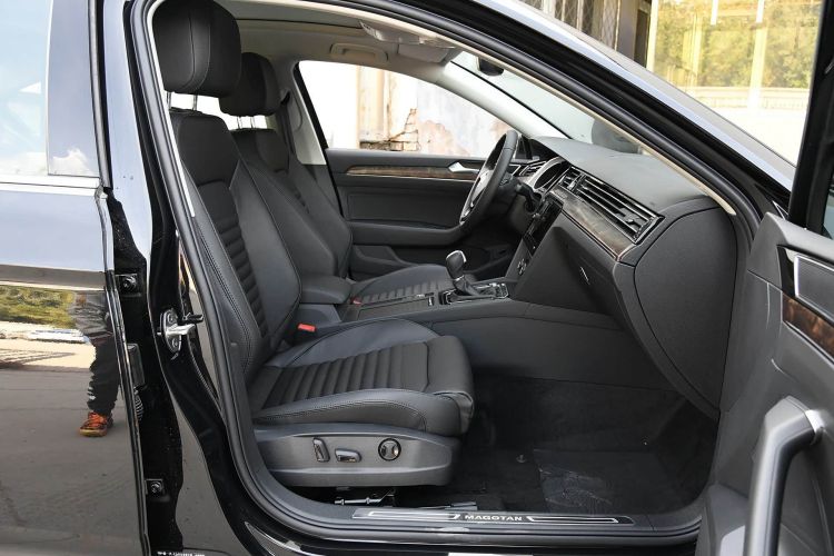 大众 迈腾 2020款 380TSI DSG 豪华型中控内饰7004