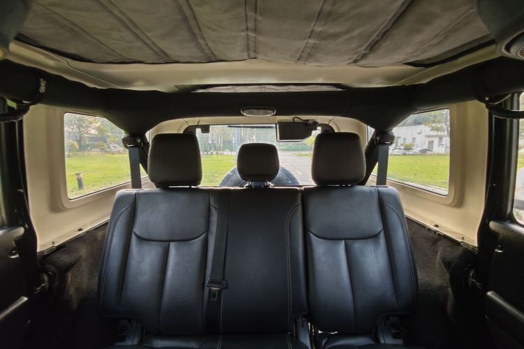 Jeep 牧马人 2015款 3.6L Rubicon 四门舒享版中控内饰7008