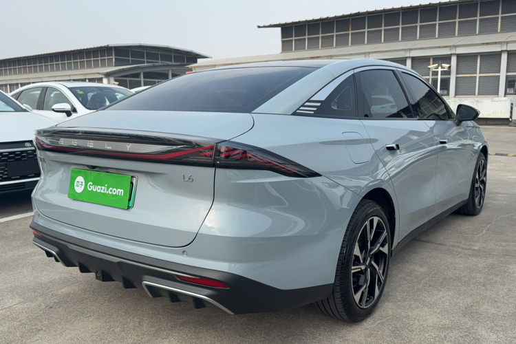 吉利银河 银河L6 2023款 125km 星舰车身外观6006