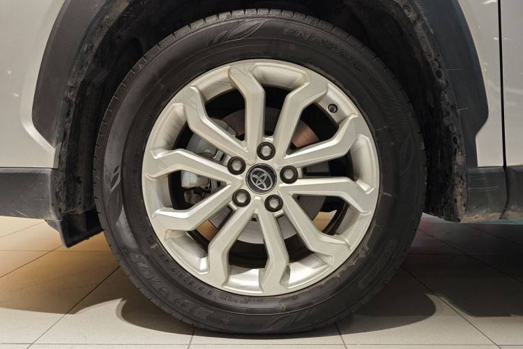 丰田 锋兰达 2023款 2.0L 智能电混双擎 领先版车身外观6002