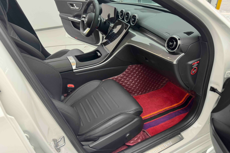 奔驰C级 2023款 改款二 C 260 L 运动版局部细节41