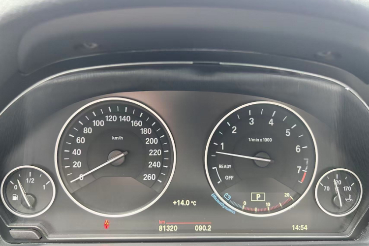 宝马3系 2019款 320Li 时尚型中控内饰15