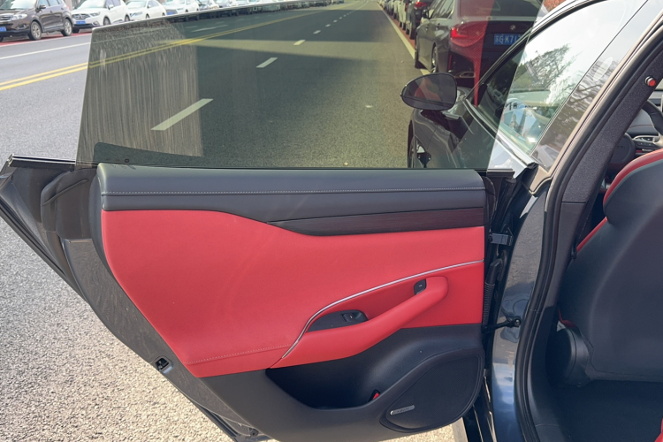 小米汽车 小米SU7 2024款 后驱超长续航高阶智驾Pro版中控内饰7005