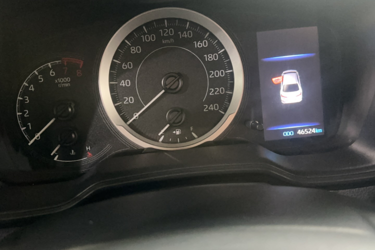 丰田 亚洲狮 2021款 2.0L 豪华版中控内饰15