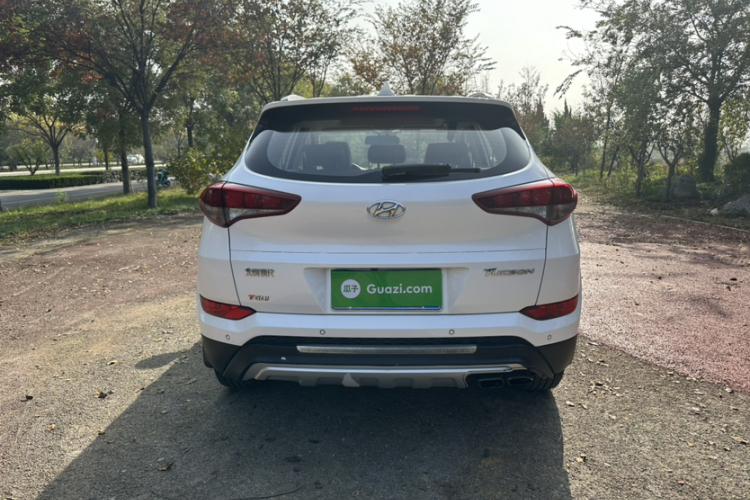 现代 途胜 2015款 1.6T 双离合两驱智能型车身外观6004