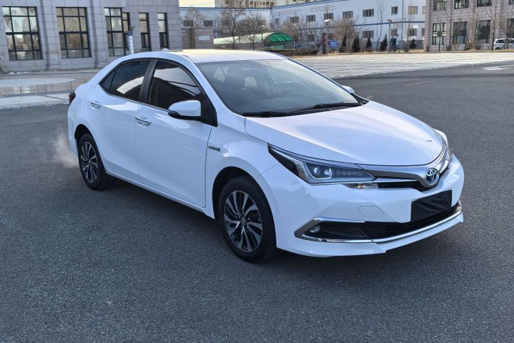 丰田 卡罗拉 2017款 改款双擎 1.8L E-CVT领先版车身外观6001