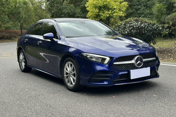 奔驰A级 2020款 A 200 L 运动轿车车身外观6001