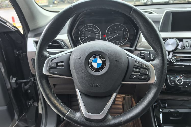 宝马X1 2016款 sDrive18Li 豪华型局部细节13