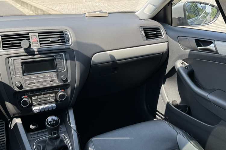 大众 速腾 2014款 改款 1.4TSI 手动豪华型中控内饰7007