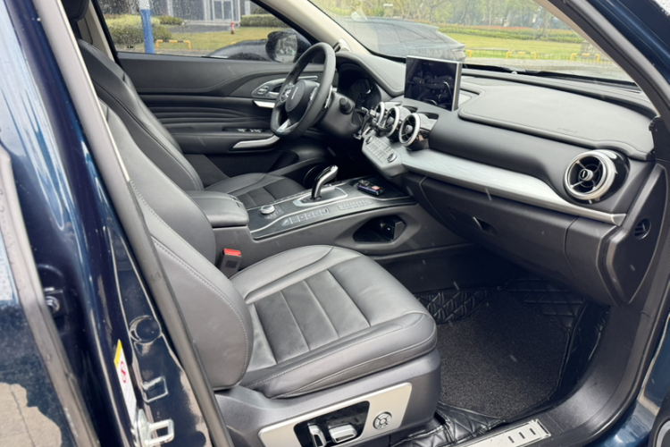 魏牌 VV7新能源 2020款 PHEV 2.0T 旗舰型中控内饰7004