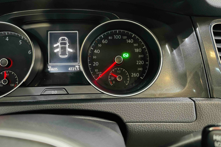 大众 高尔夫 2017款 230TSI 自动豪华百万辆纪念版中控内饰15