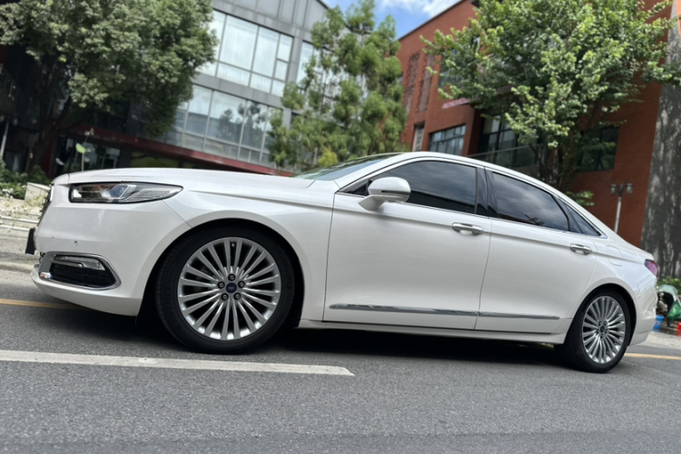 福特 金牛座 2018款 EcoBoost 245 卓越型 国V车身外观6012